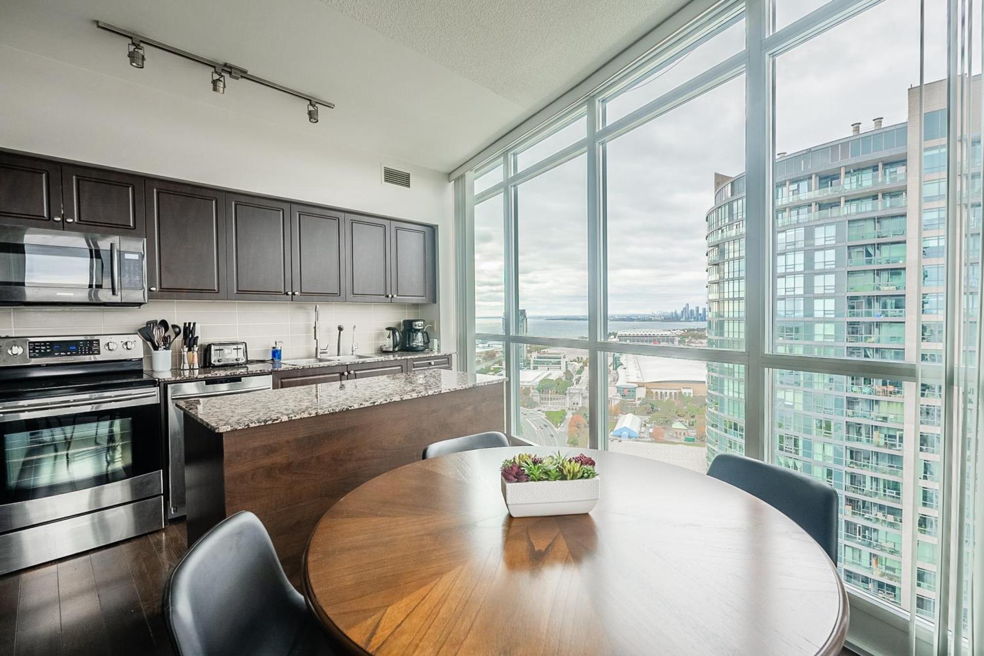 Rivetstays - The Neptune Toronto Esterno foto