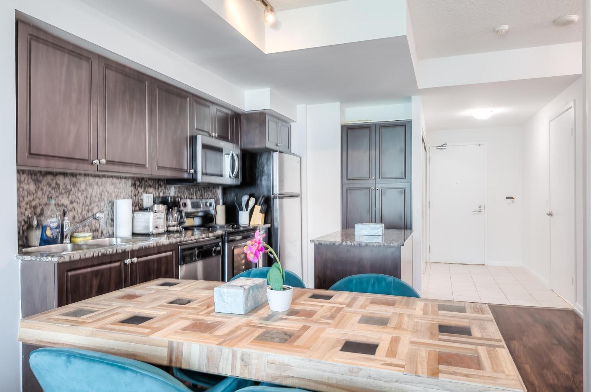 Rivetstays - The Neptune Toronto Esterno foto