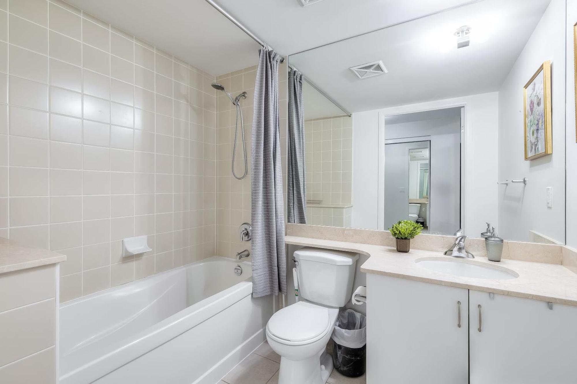 Rivetstays - The Neptune Toronto Esterno foto